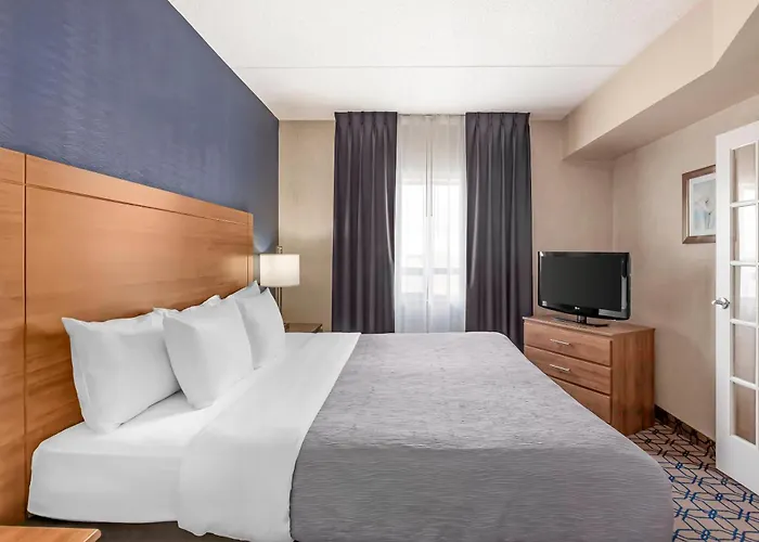 Quality Suites Whitby